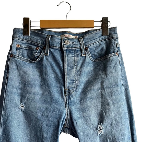 Levi’s Wedgie Straight Jeans Oxnard Haze Size 28 High Rise Distressed - Picture 3 of 16